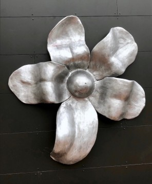 Blomma
